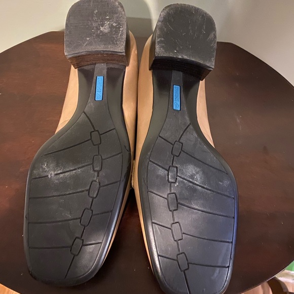 Loafer - Picture 2 of 3